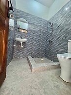 Charming 2 Bedroom House in Vibrant Ablekuma Olebu