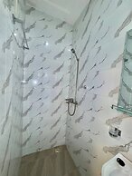 Charming 2 Bedroom House in Vibrant Ablekuma Olebu