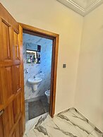 Charming 2 Bedroom House in Vibrant Ablekuma Olebu