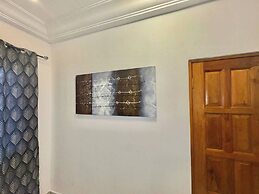 Charming 2 Bedroom House in Vibrant Ablekuma Olebu