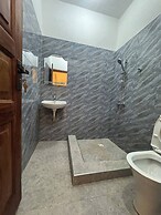 Charming 2 Bedroom House in Vibrant Ablekuma Olebu