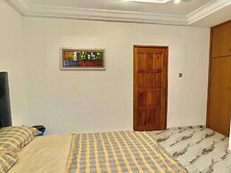 Charming 2 Bedroom House in Vibrant Ablekuma Olebu