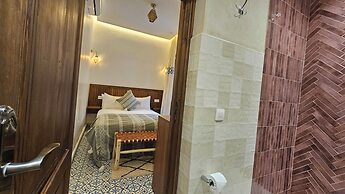 Riad Jo