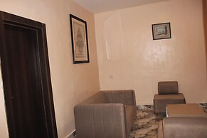 FOLKS APARTMENT