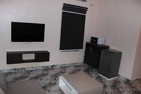FOLKS APARTMENT