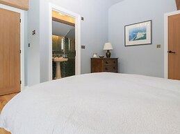 Velindra Farm Cottage