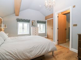 Velindra Farm Cottage
