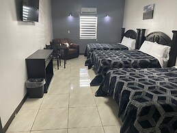 Hotel Plaza Berrendo