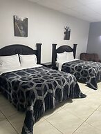 Hotel Plaza Berrendo