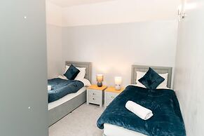 House - Sleeps 5 - Ensuite Bedrooms