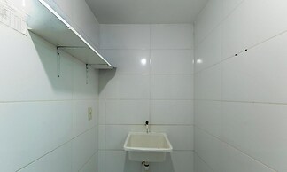 Apt 2 Bedrooms 210 m From the Beach Raz0203