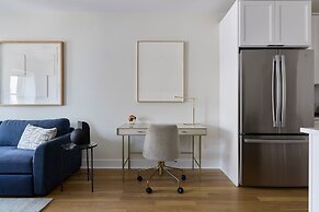 Hoboken Loft Hideaway - Walk to Path