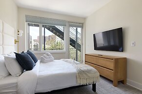 Hoboken Loft Hideaway - Walk to Path