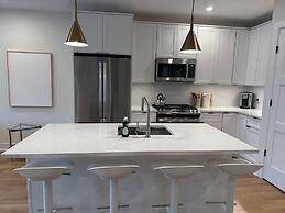 Hoboken 3BR Queen Loft