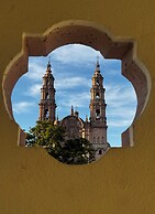 CASA UMBRAL -Plaza Principal-