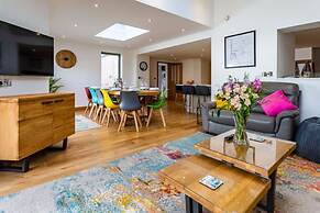 Number 1 Bossiney House