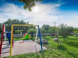 Holiday House Balen With Swimming Pool