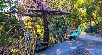 Lands & Stream Resort Park