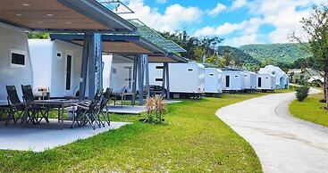 Lands & Stream Resort Park