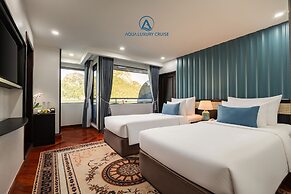 Aqua Luxury Cruise