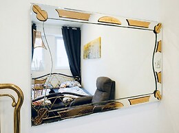 Cozy 2BR and Living Room Apt for 6