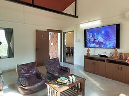 Cosmicstays Birdsong Lakeview Cottage