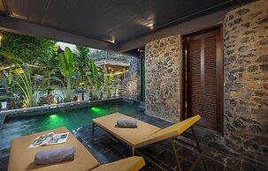 Tam Coc Mountain Sunset and Garden Hotel