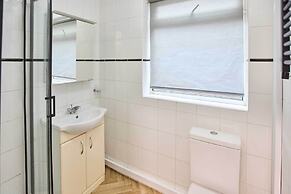 Host Stay Emporium Apartment A
