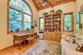 Mtn-view Cabin w/ Deck in Sylva: Family Friendly!