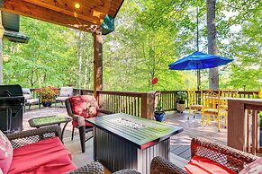 Mtn-view Cabin w/ Deck in Sylva: Family Friendly!