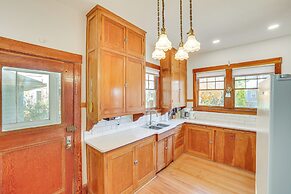 1 Mi to Pendleton Round-up: Historic 'elnor' Home