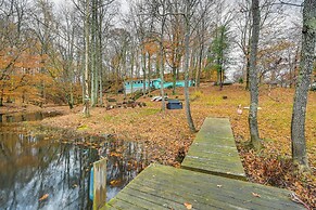 Lake Malone Cabin Getaway! Dock, Fire Pit, Grill