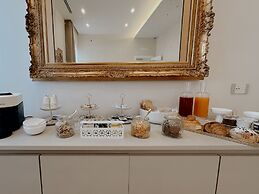 Mida Luxury Apartment