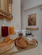 Mida Luxury Apartment