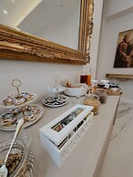 Mida Luxury Apartment