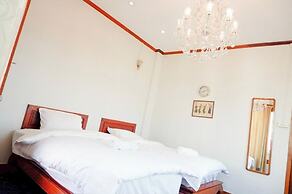 Chaleaunsy Hotel