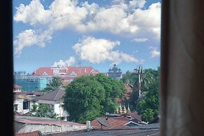 Chaleaunsy Hotel