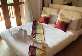 Riverside Guesthouse