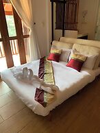 Riverside Guesthouse