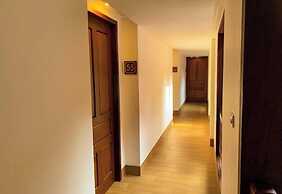 Riverside Guesthouse