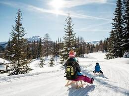 SAN PIETRO Dolomiti Small Budget Hotel