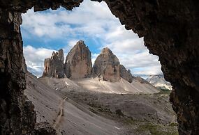SAN PIETRO Dolomiti Small Budget Hotel