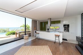 Marinhill High Luxury Property