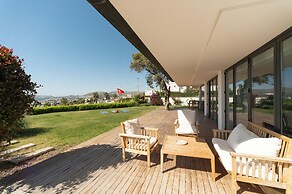 Marinhill High Luxury Property