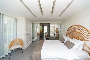 Marinhill High Luxury Property