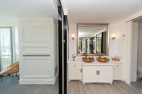 Marinhill High Luxury Property