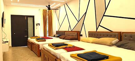 MOON LIGHT RESORT