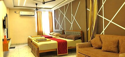 MOON LIGHT RESORT