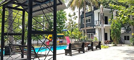 MOON LIGHT RESORT