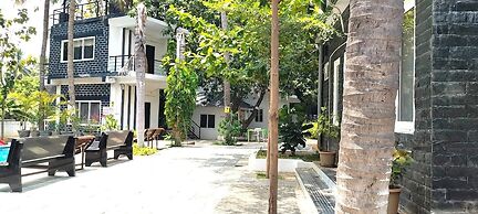 MOON LIGHT RESORT